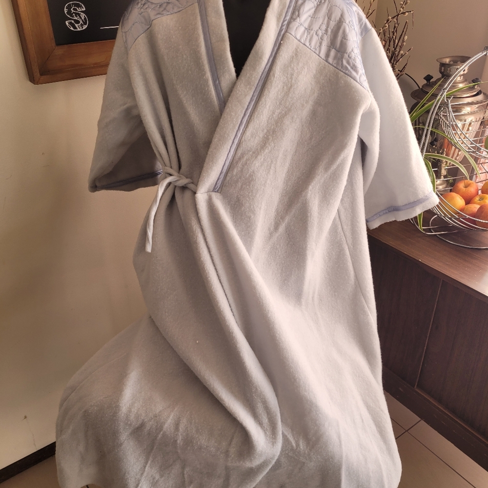 Vintage Robe